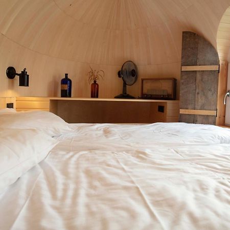 Domaine De Ronchinne - Insolites Maillen Δωμάτιο φωτογραφία